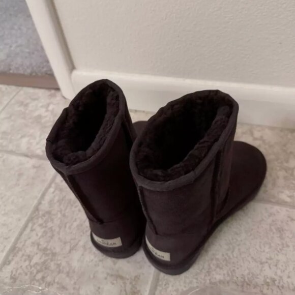 OZWEAR UGG Classic Sheepskin Boots - Brown, Size 37 (New) - Picture 4 of 9